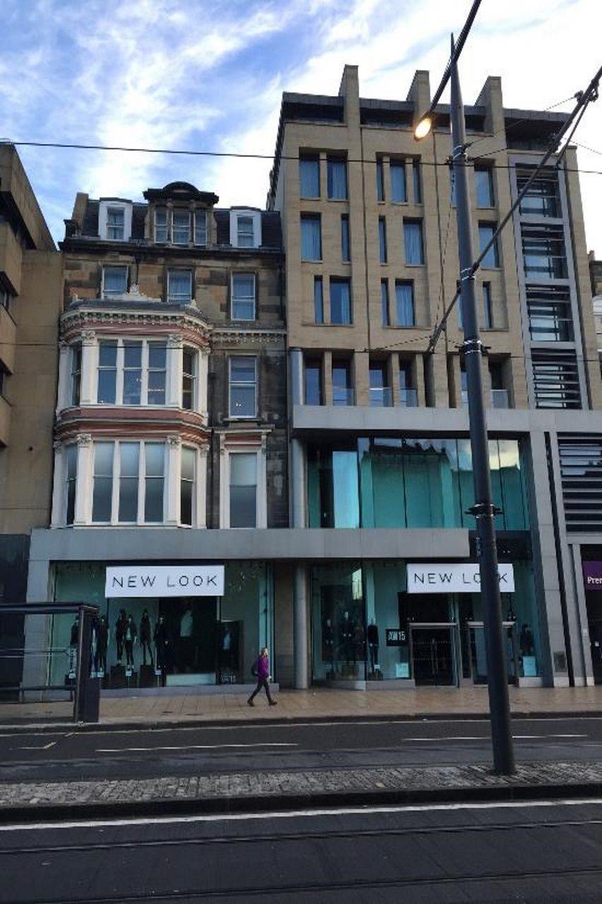 Premier Inn Edinburgh Princes Street Екстер'єр фото